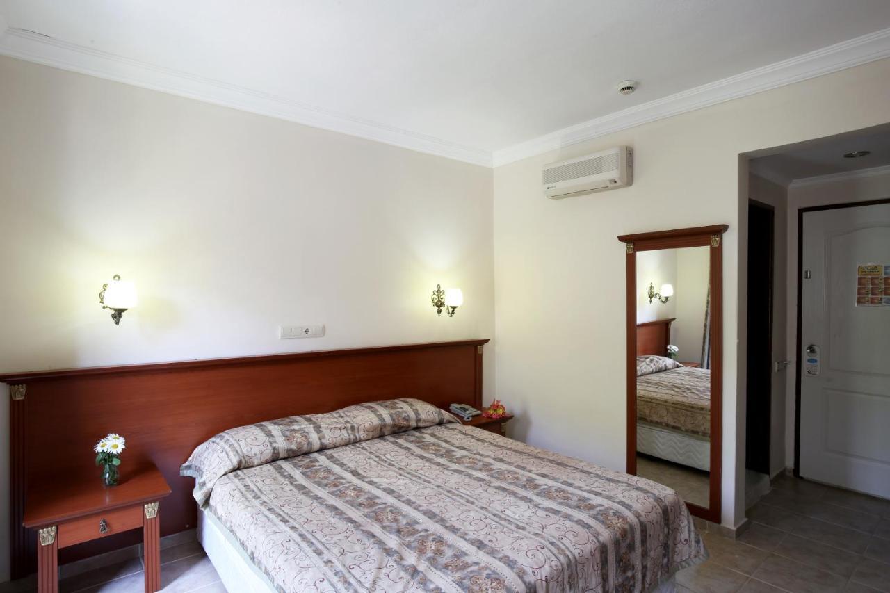 Yel Holiday Resort Oludeniz Exterior photo